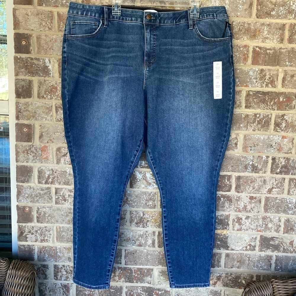 Ava & Viv Skinny Jeans 26 Mid  Rise Skinny Medium Wash NWT